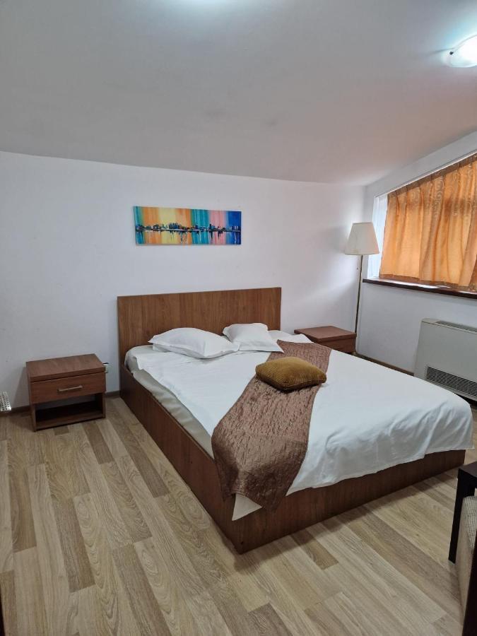 Pensiunea Carpe Diem Ramnicu Valcea Bagian luar foto