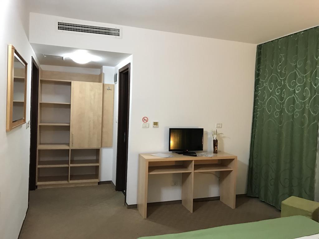 Pensiunea Carpe Diem Ramnicu Valcea Bagian luar foto