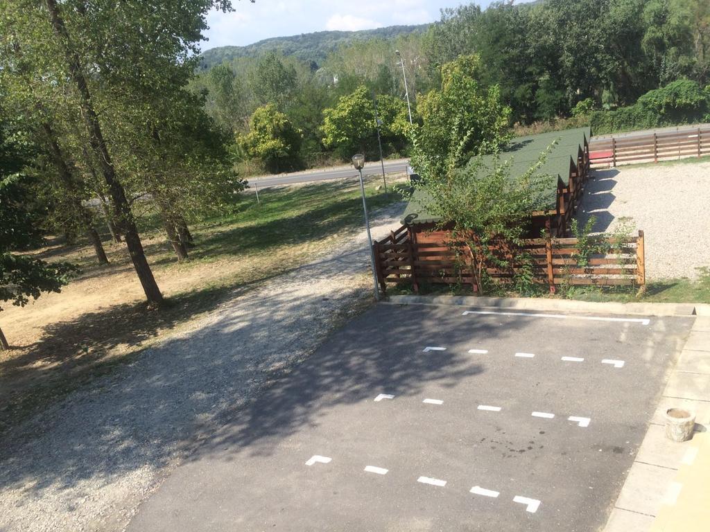 Pensiunea Carpe Diem Ramnicu Valcea Bagian luar foto